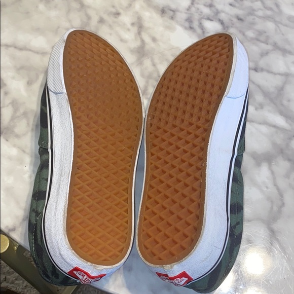Vans - Picture 4 of 4